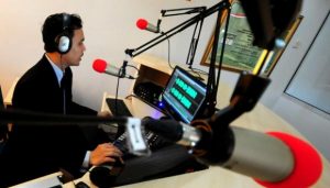 siaran radio